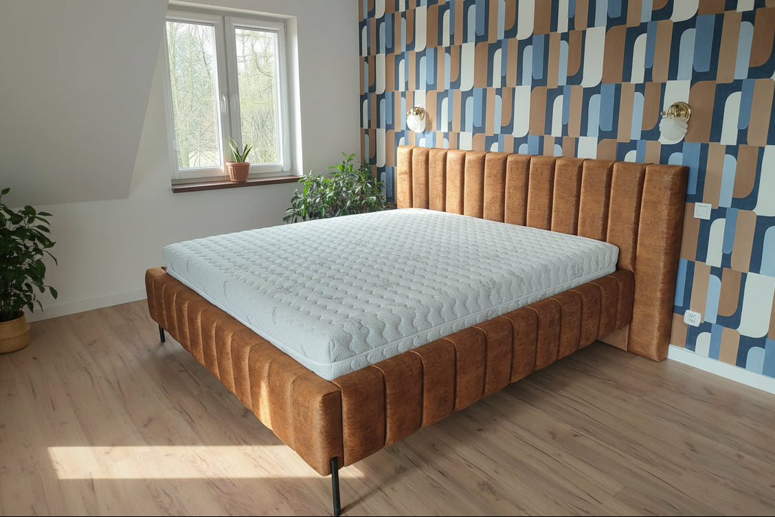 Łóżko Amber 160x200 – brązowe, elegancja i komfort