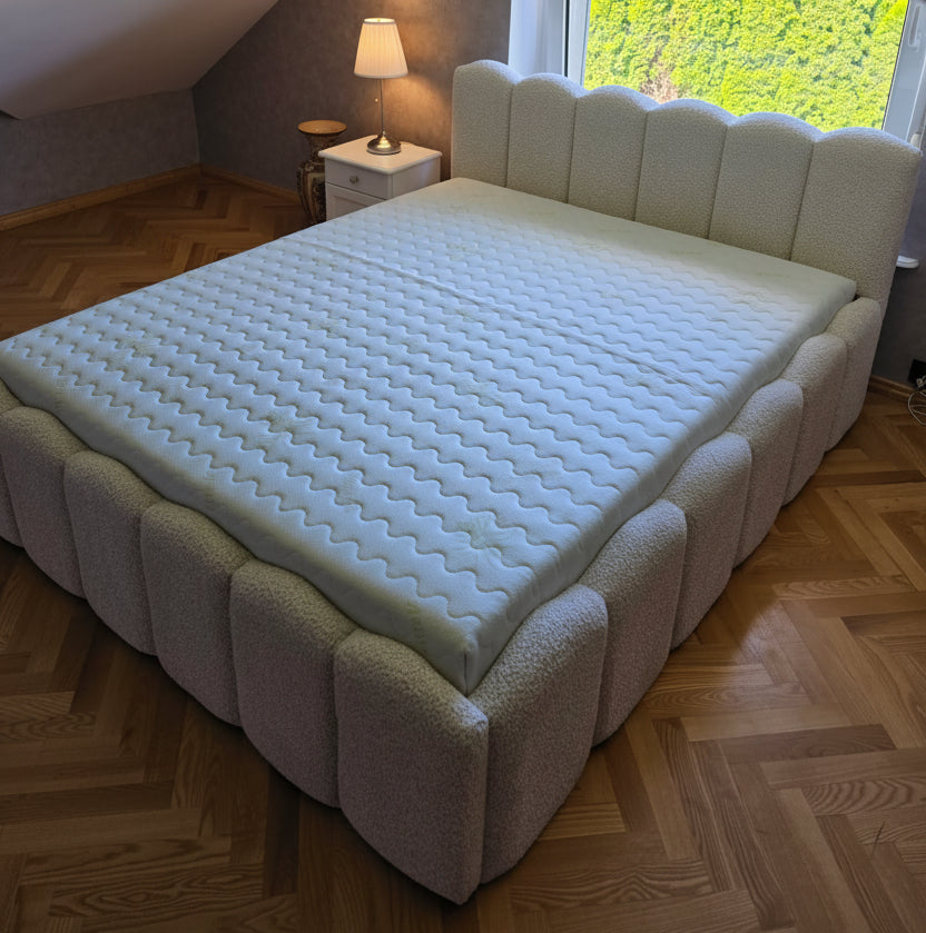 Łóżko tapicerowane Ondine | Boucle Kremowe | Rozmiar na zamówienie